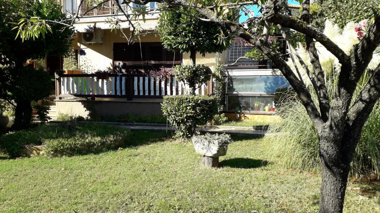 Apartman Darja Umag Exteriör bild